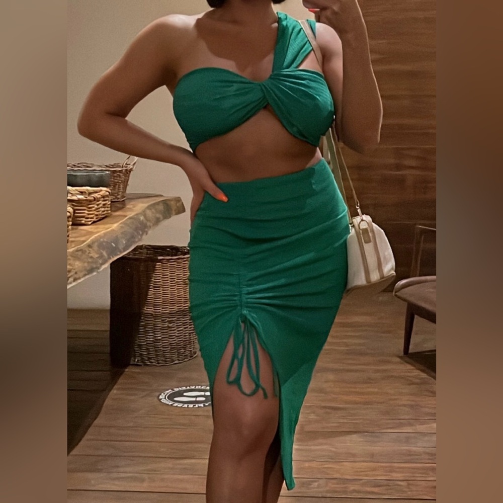 Green Top & Ruched Skirt Set